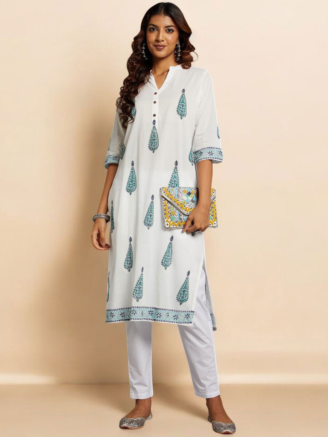 

Chandbaali Women Cotton Mandarin Collar Ethnic Motifs Printed Kurta, White