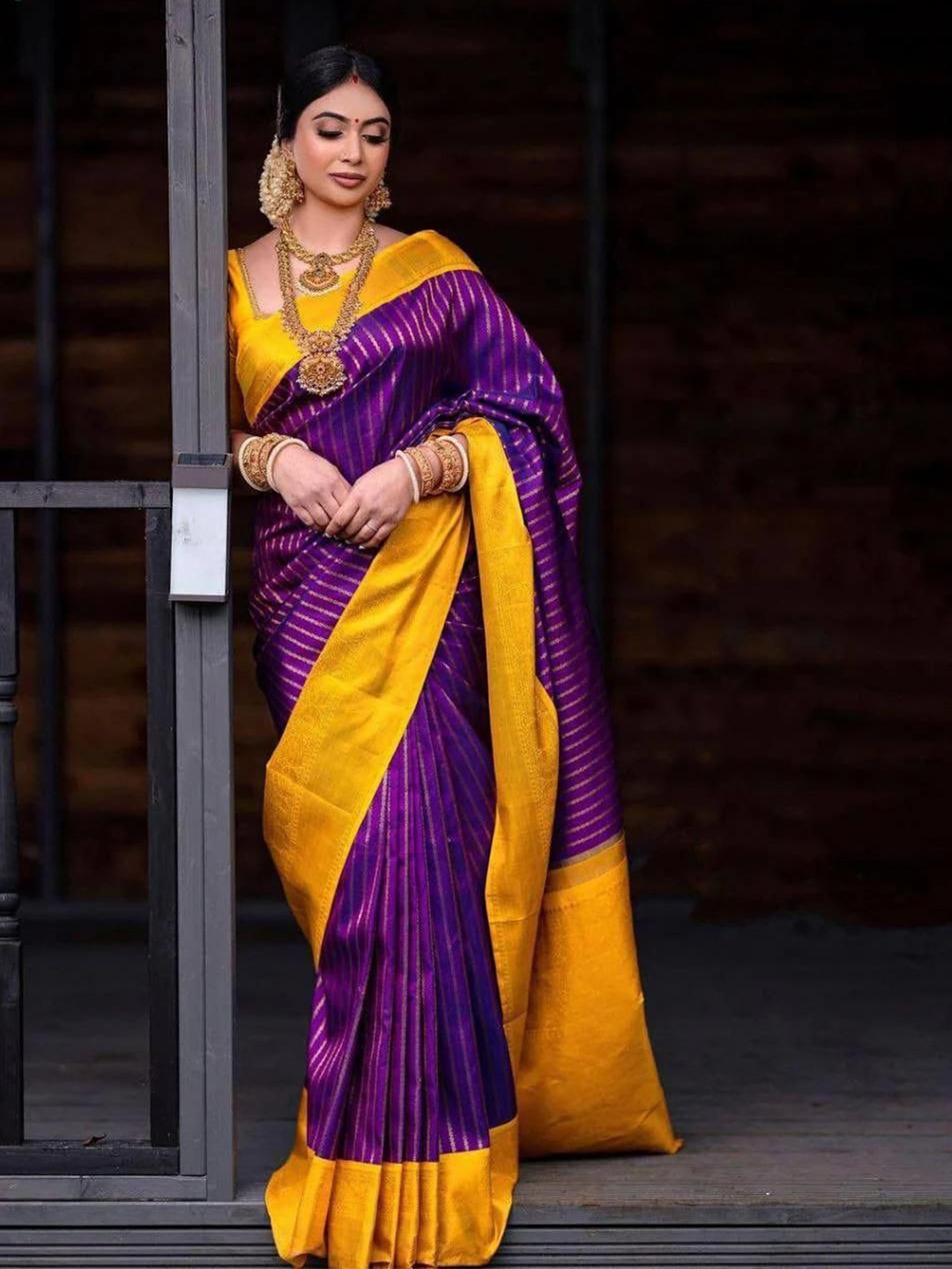

JULEE Woven Design Zari Pure Silk Banarasi Saree, Purple
