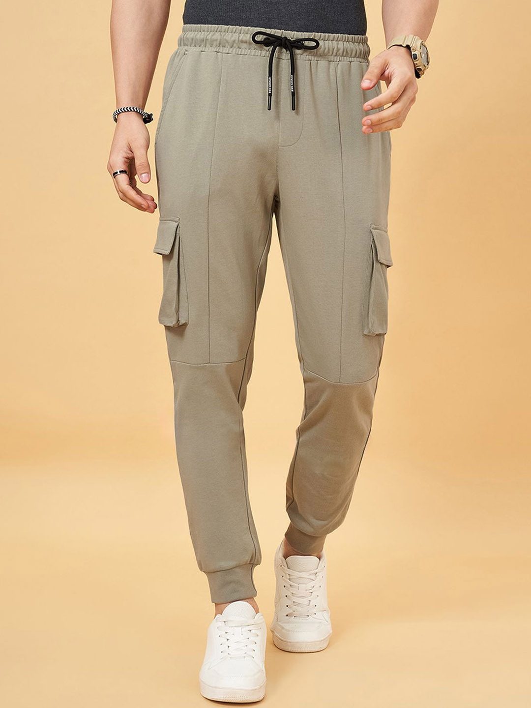 

Street 808 by Pantaloons Men Solid Regular Fit Cotton Joggers, Olive