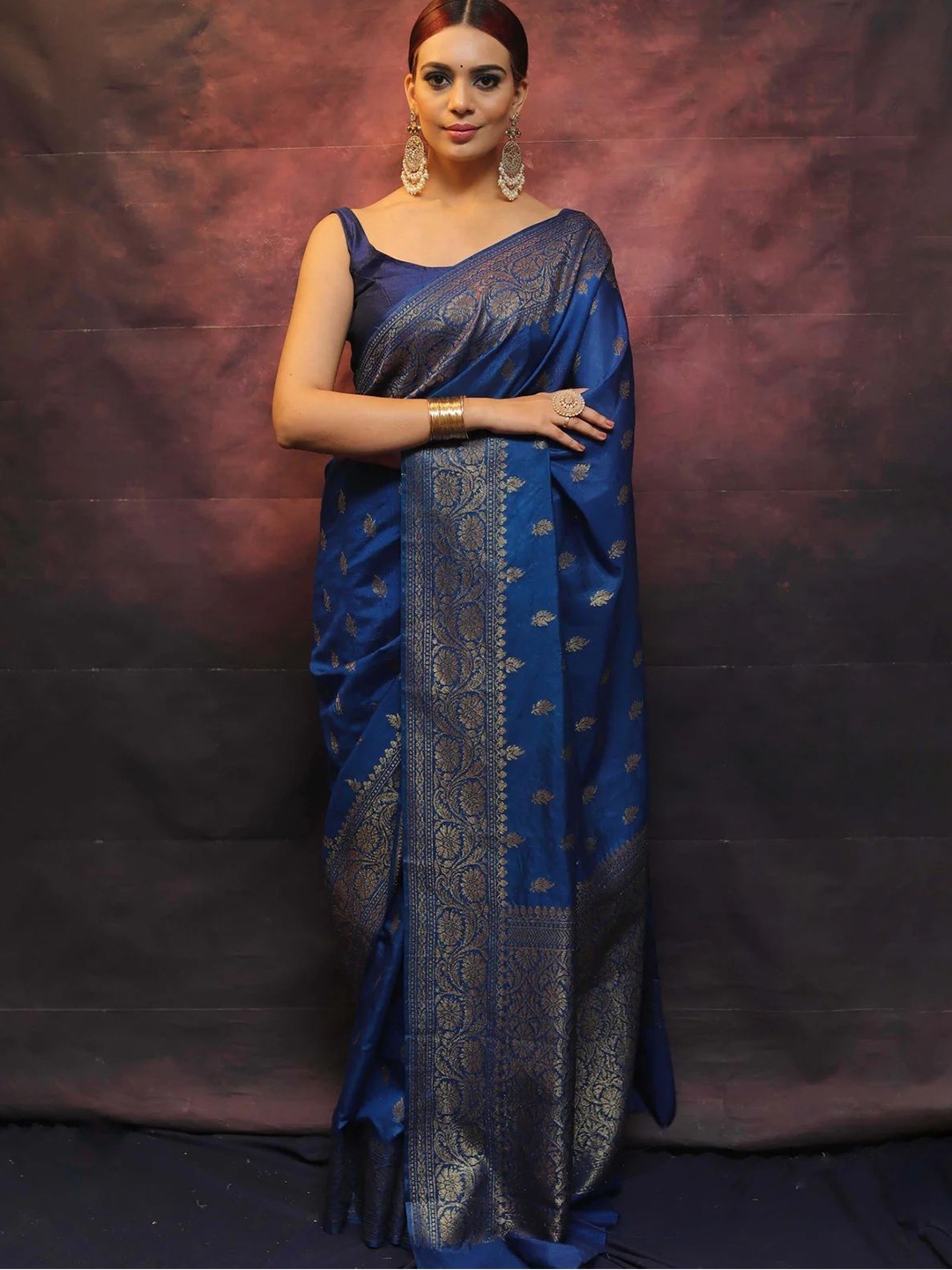 

QENY Woven Design Zari Art Silk Banarasi Saree, Blue