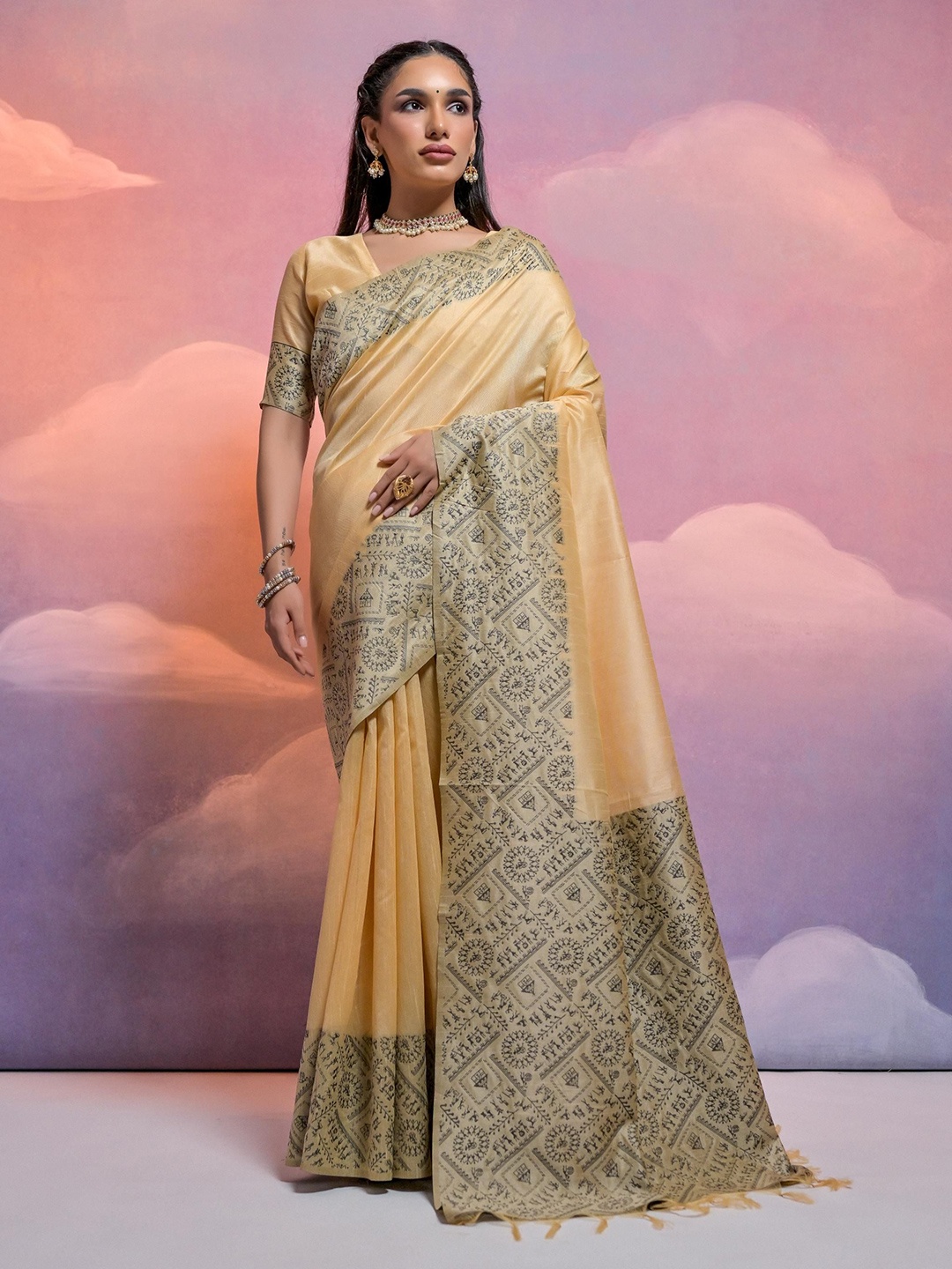 

Kandora Women Solid Pure Silk Saree, Cream