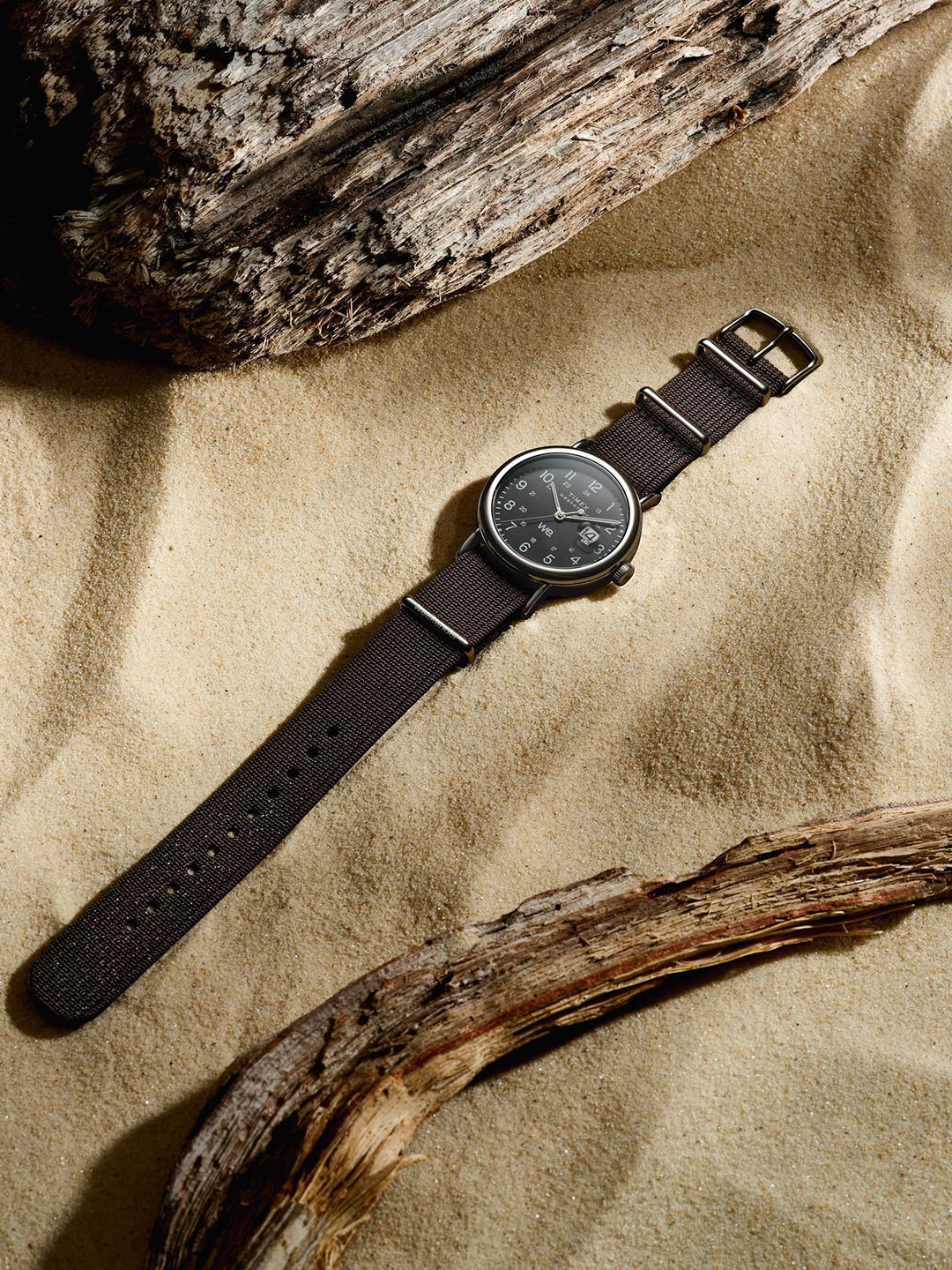 

Timex Men Brass Printed Dial & Leather Straps Analogue Watch TW2W86100UJ, Black