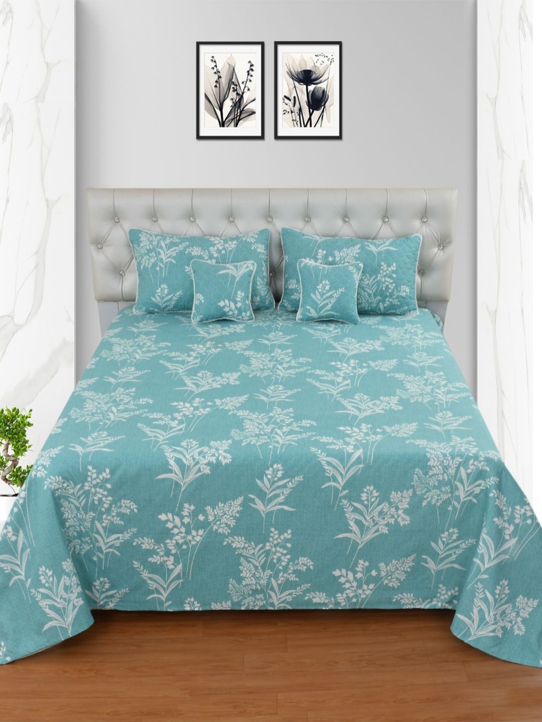

MORADO Green & White Floral Printed Superfine Double Queen Bedding Set