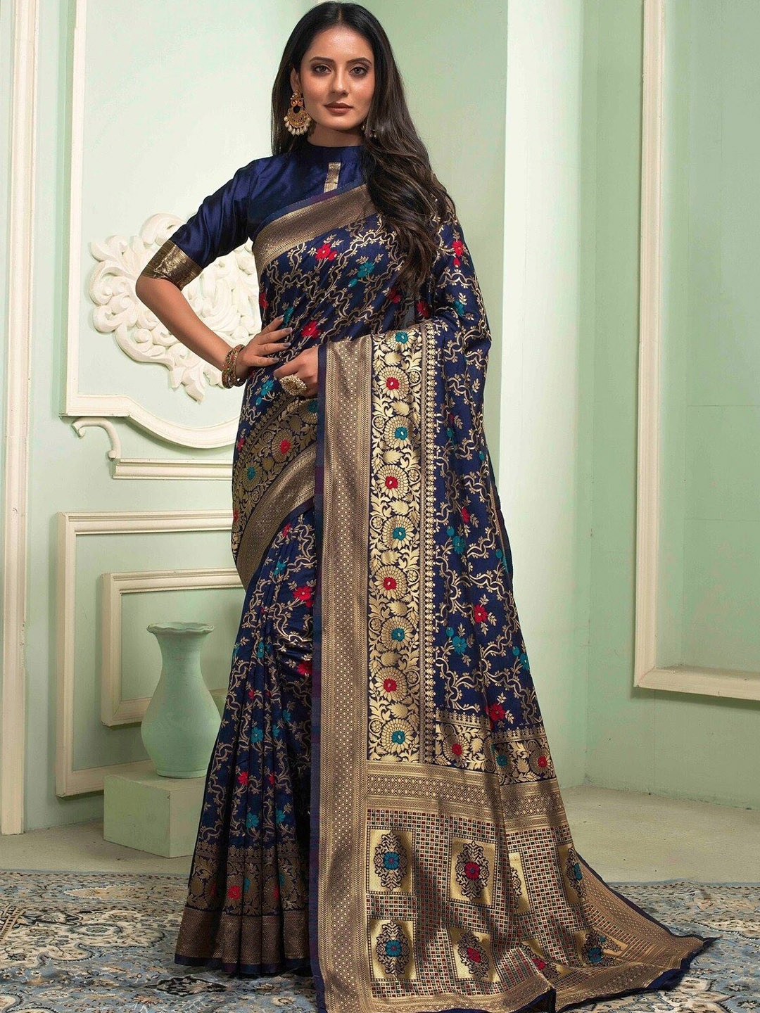 

QENY Woven Design Zari Banarasi Saree, Blue