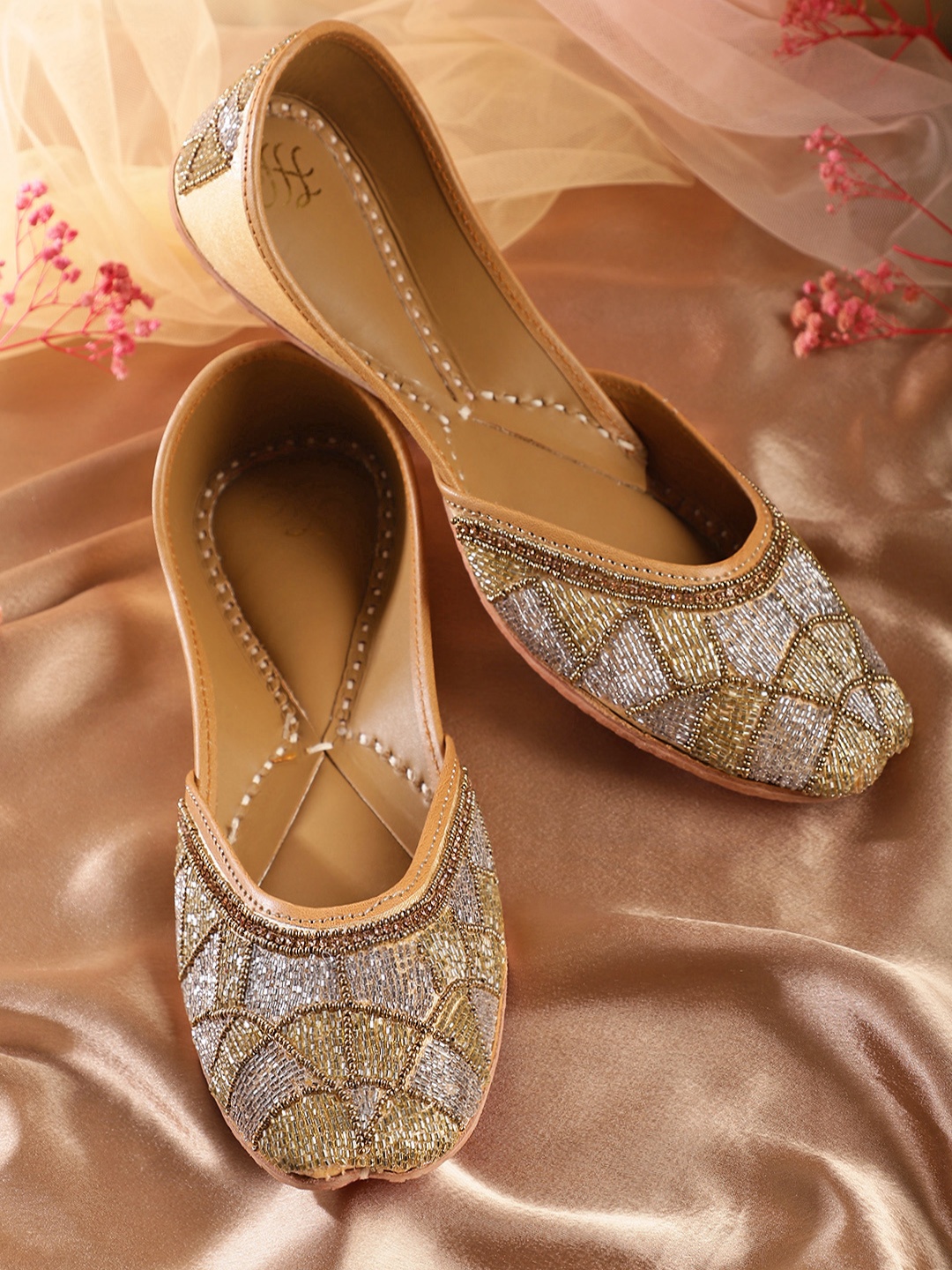 

House of Pataudi Women Embellished Ethnic Mojaris, Beige