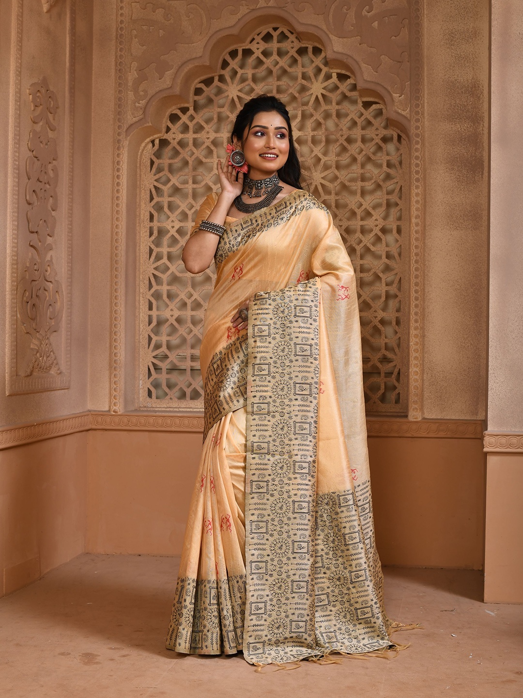 

Kandora Woven Design Pure Silk Saree, Cream