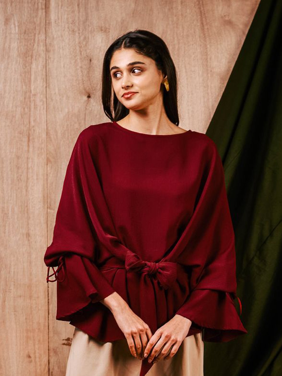 

MISH Women Solid Boat Neck Top, Maroon
