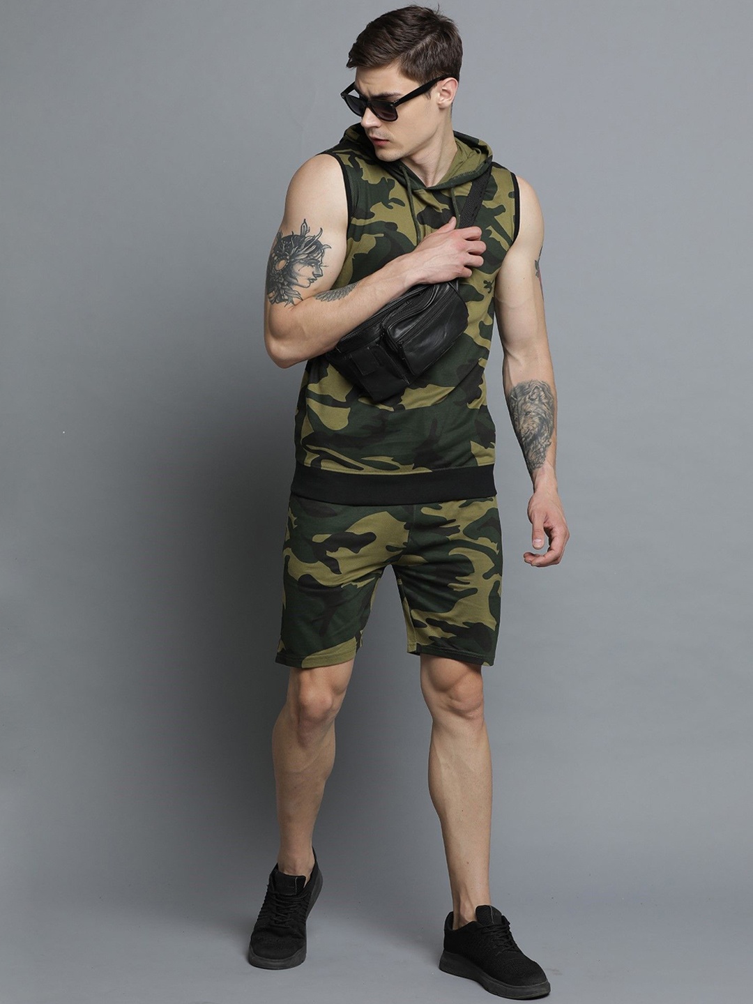 

Maniac Men Camouflage Printed Cotton Hooded Sweatshirt & Shorts Tracksuit, Green