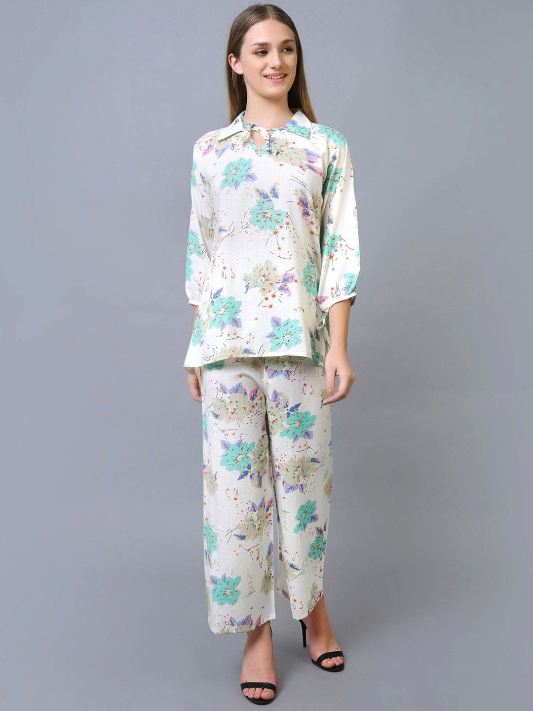 

Xivir Women Printed Top With Trousers Co-Ords, White