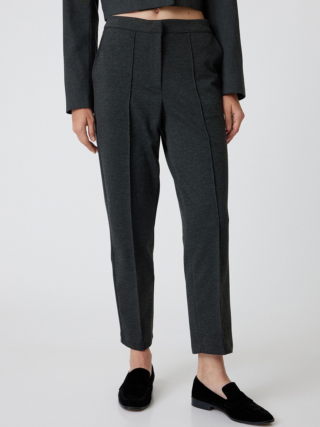 

Koton Women Solid Regular Trousers, Grey