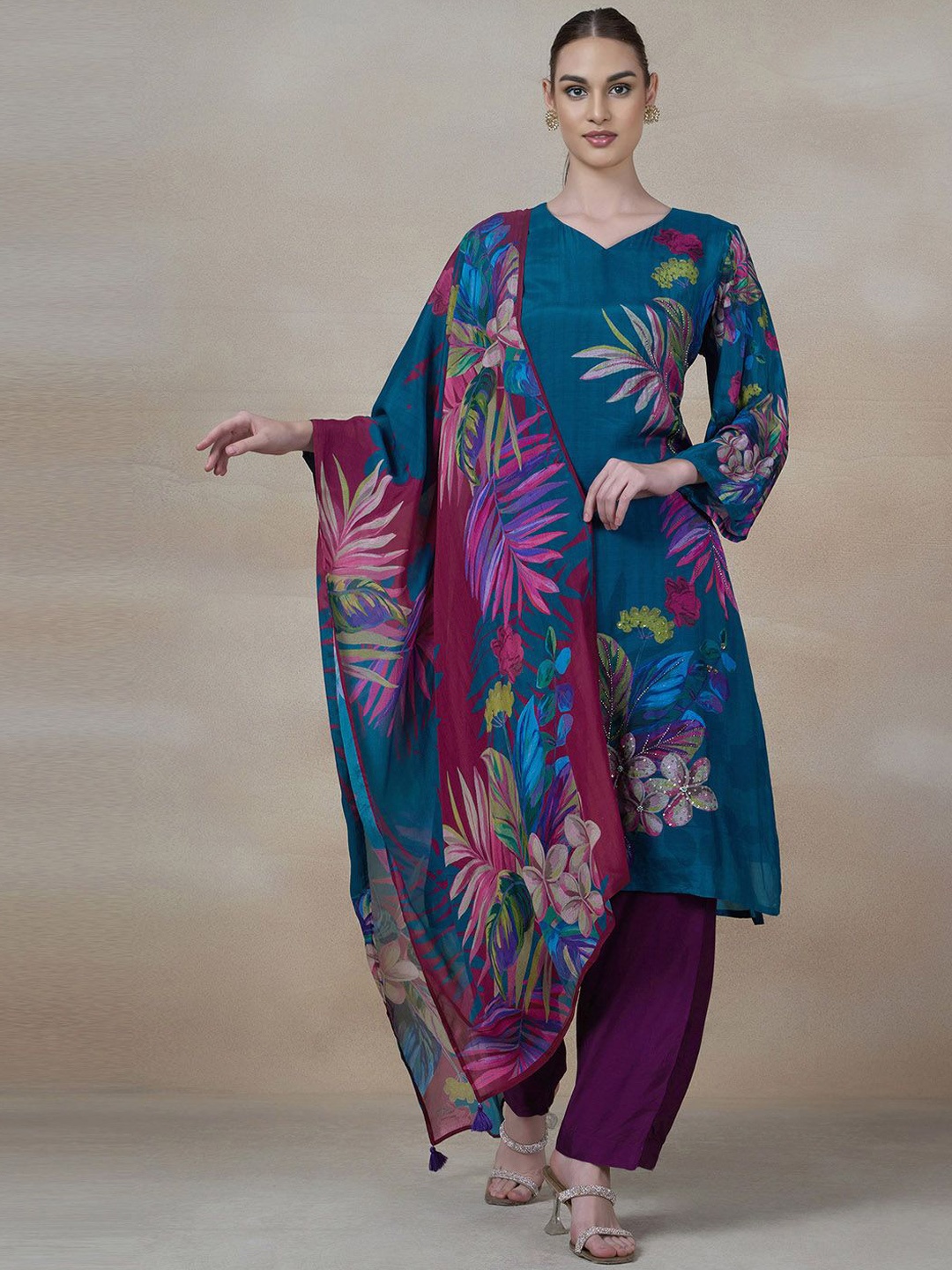 

Rang by Indya Women Floral Printed Regular Kurta with Trousers & With Dupatta, Blue