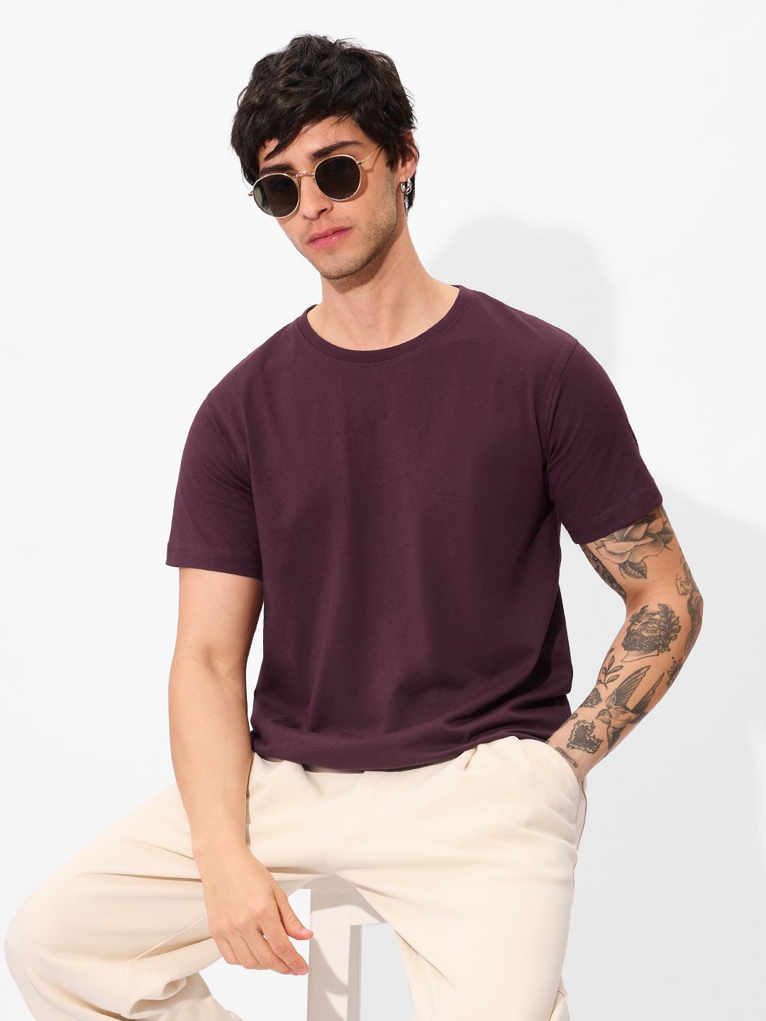 

The Souled Store Men Solid Round Neck Cotton T-shirt, Burgundy