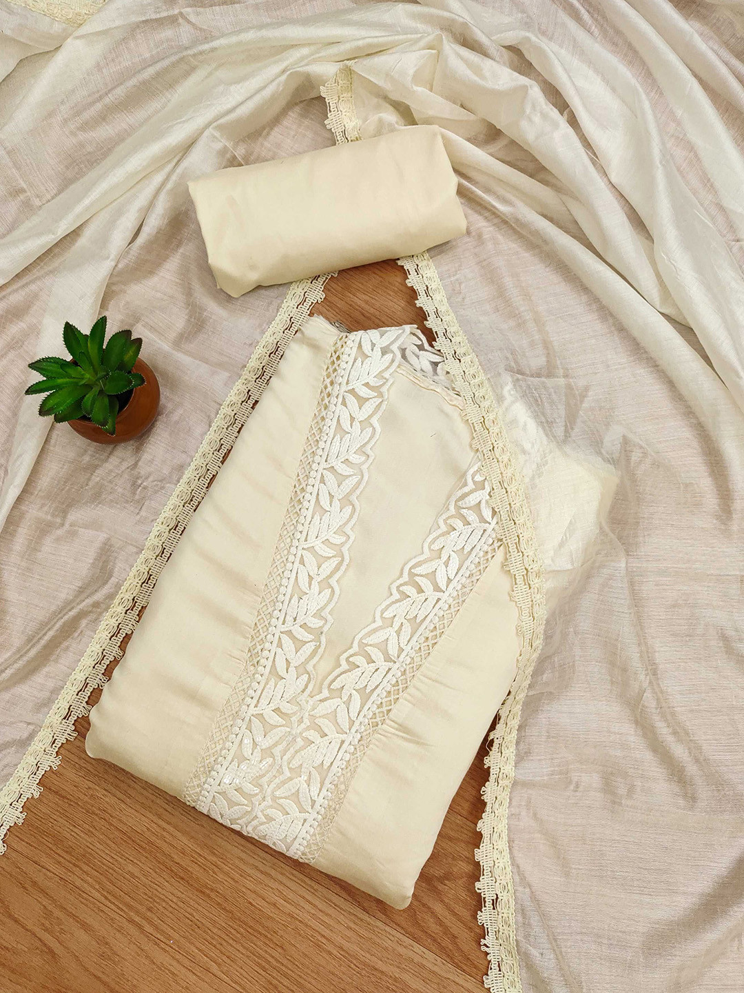 

Panzora Embroidered Unstitched Dress Material, White