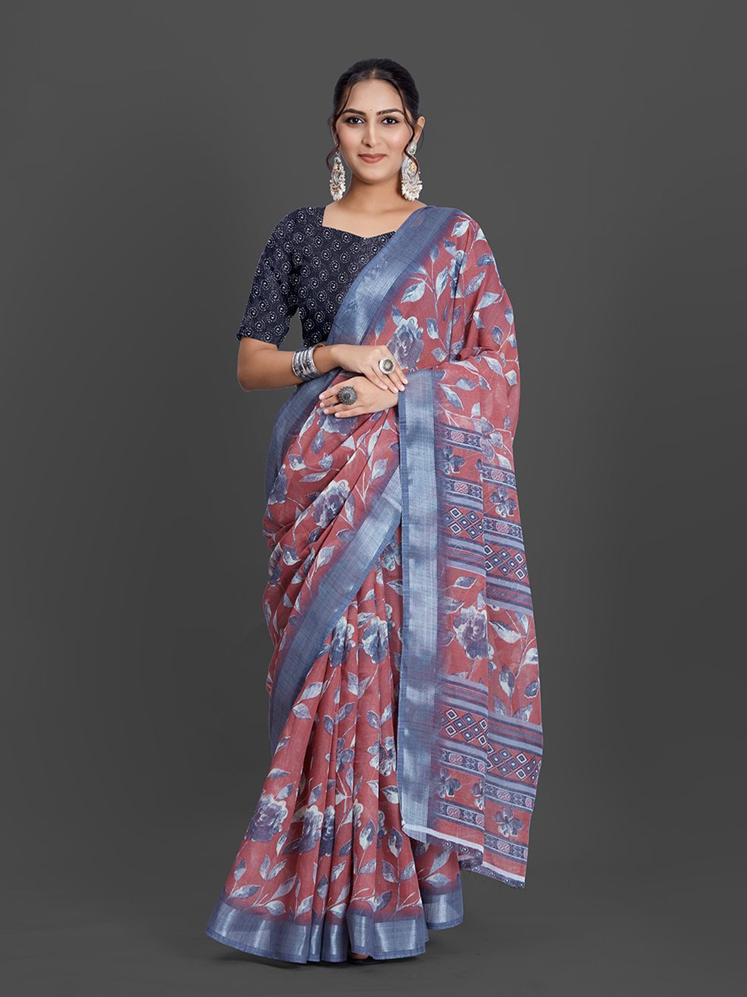 

NIRMAL CREATION Floral Printed Zari Saree, Peach