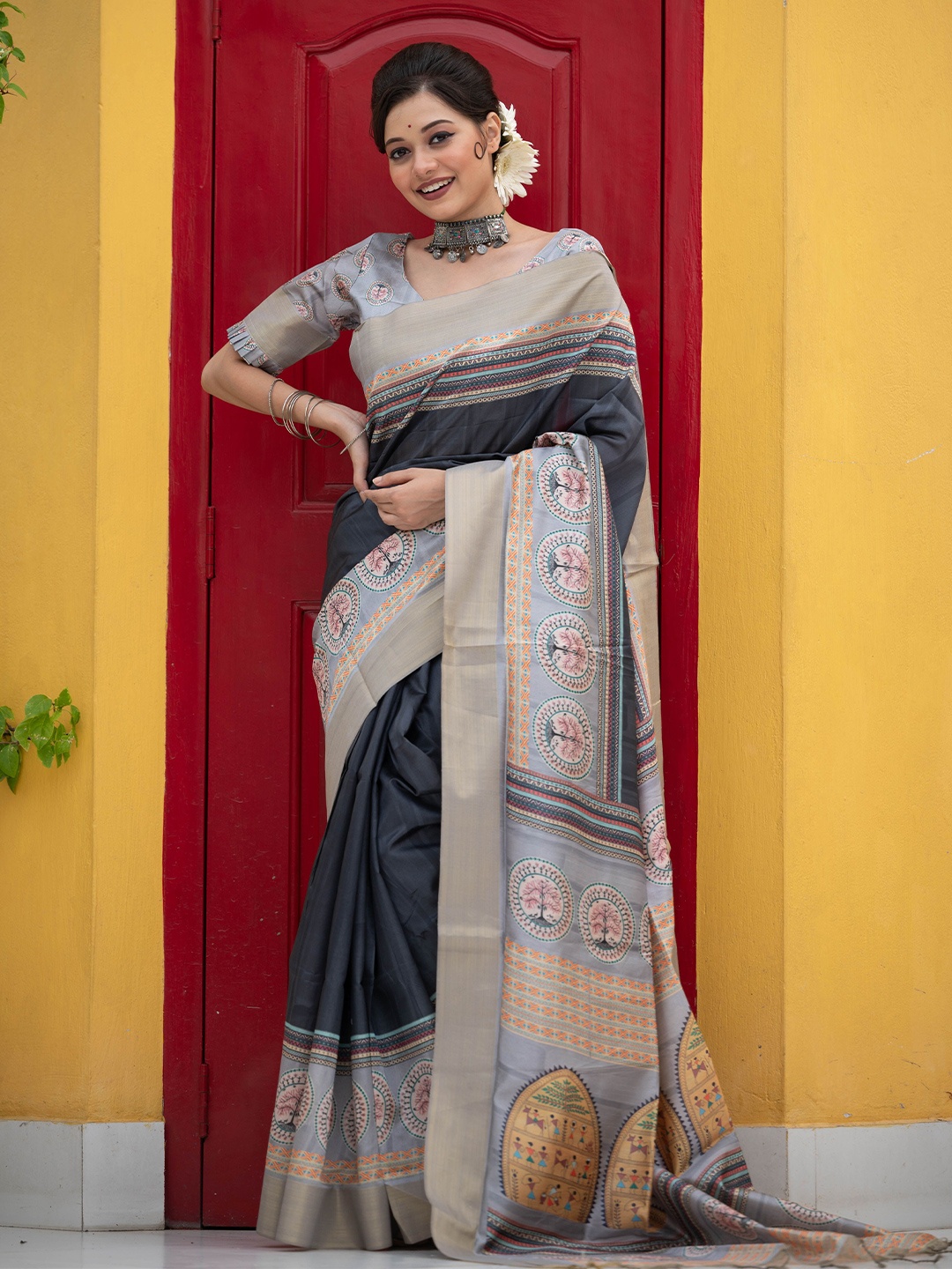 

Kandora Zari Pure Silk Tussar Saree, Black