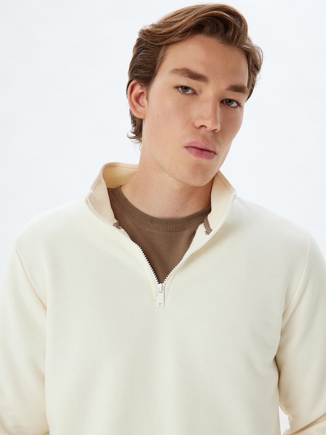 

Koton Men Solid Mock Collar Cotton Pullover Sweatshirt, Beige