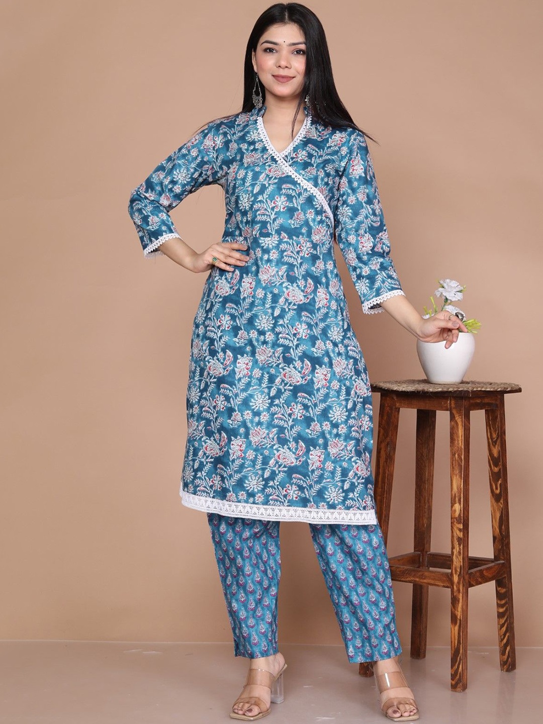 

Dwijupal Women Floral Printed Regular Pure Cotton Kurta with Trousers & With Dupatta, Blue