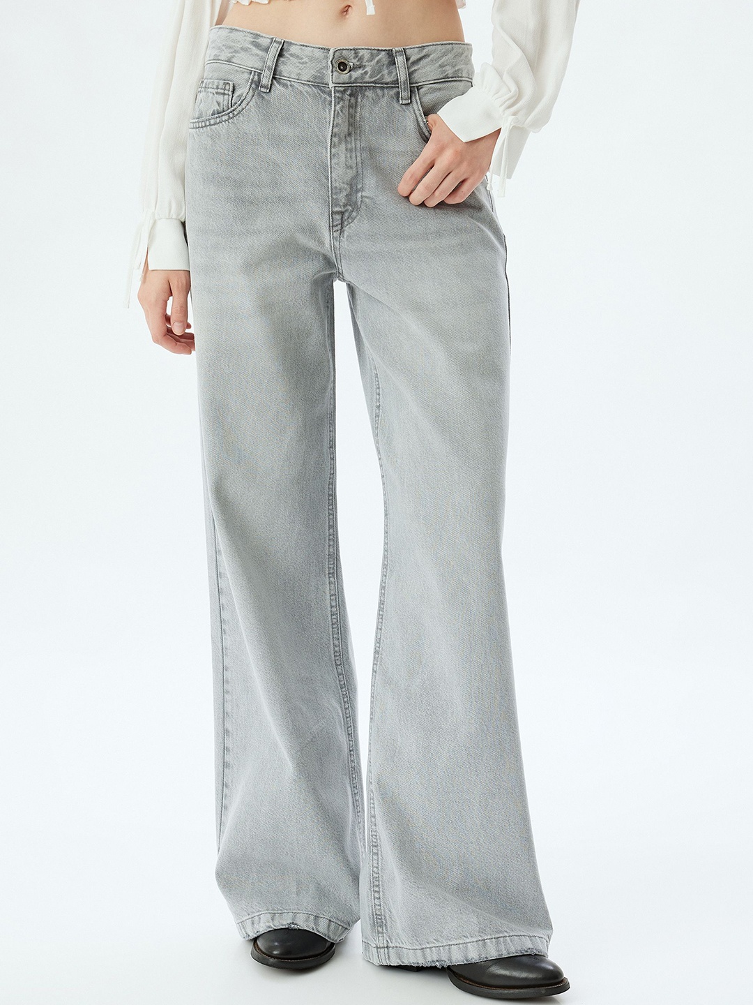 

Koton Women Mid-Rise Regular Fit Heavy Fade Low Distress Cotton Jeans, Grey