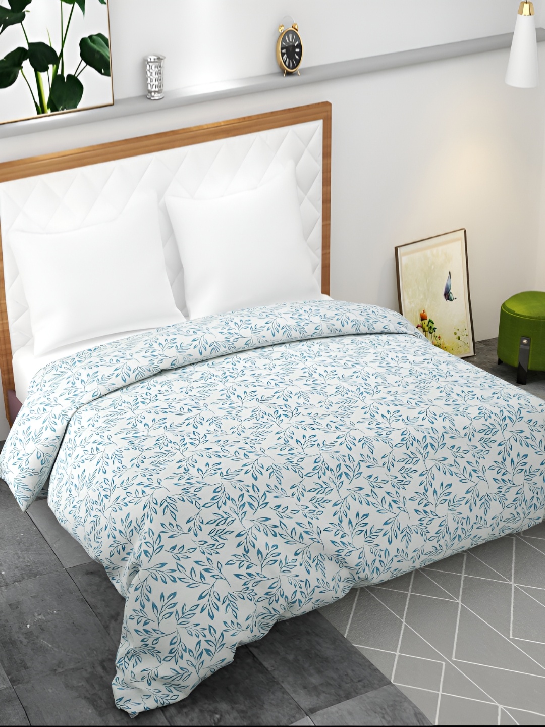 

BELVOSTUM White & Blue Printed Duvet Cover