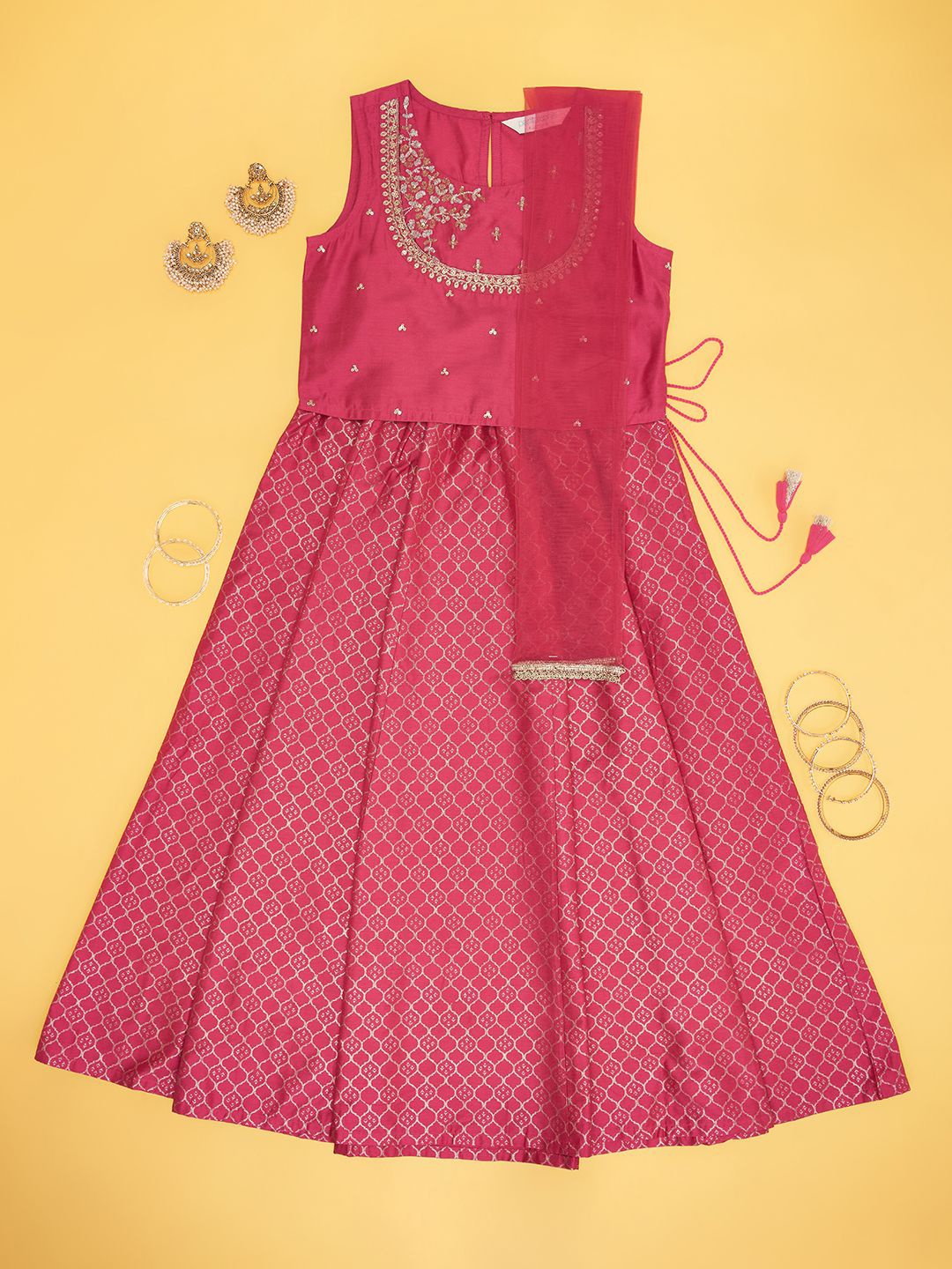 

AKKRITI BY PANTALOONS Girls Embroidered Sequinned Ready to Wear Lehenga & Blouse With Dupatta, Pink