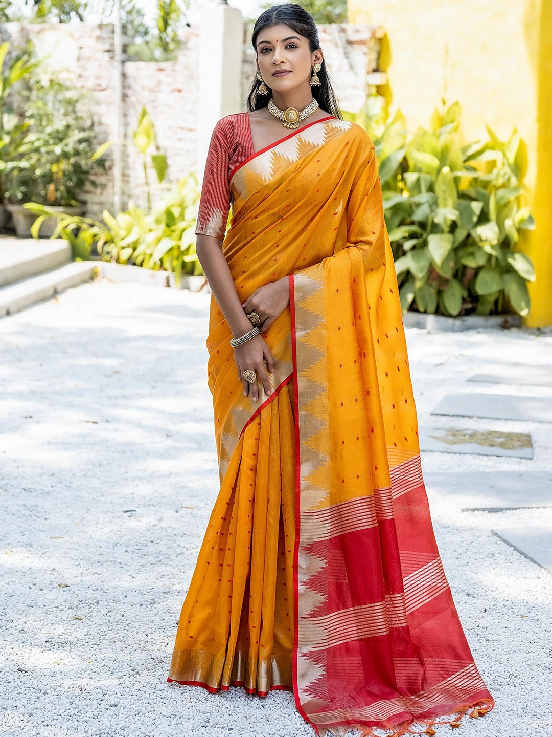 

Kandora Woven Design Zari Pure Silk Tussar Saree, Mustard
