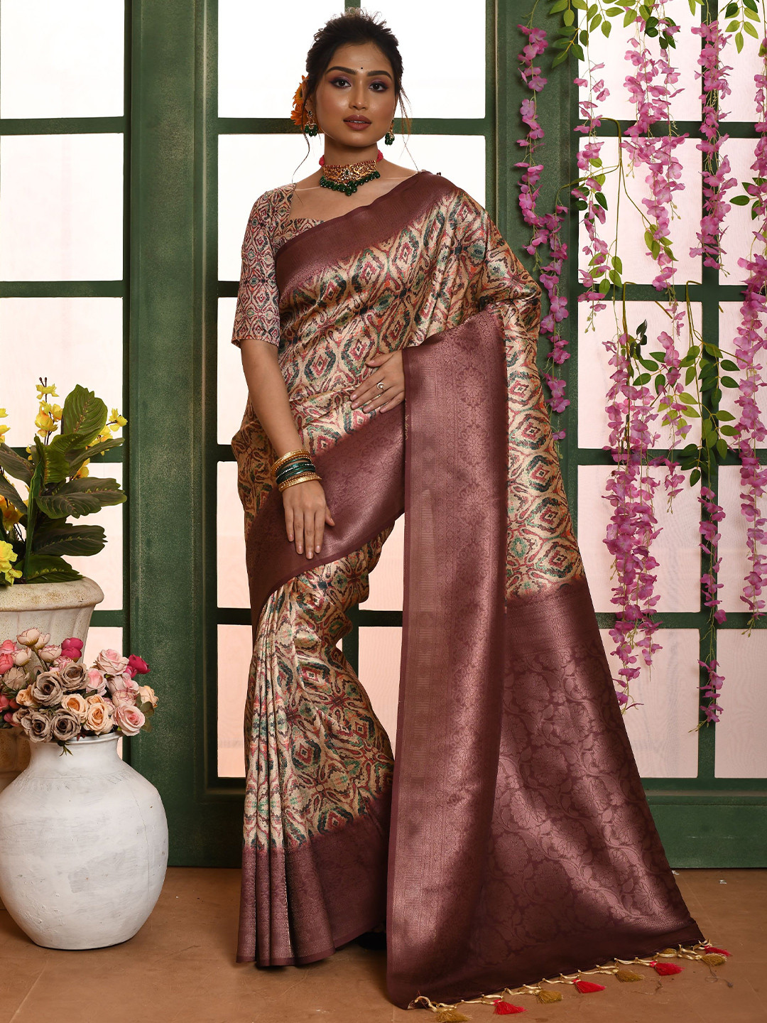 

Kandora Woven Design Zari Pure Silk Saree, Brown