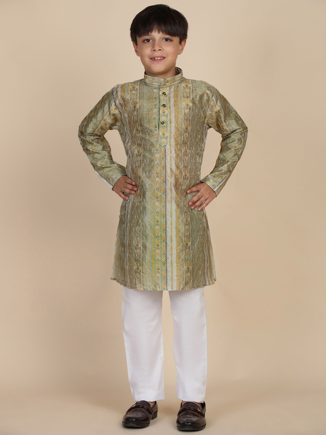 

Pro-Ethic STYLE DEVELOPER Boys Ethnic Motifs Embroidered Thread Work Kurta with Pyjama, Green