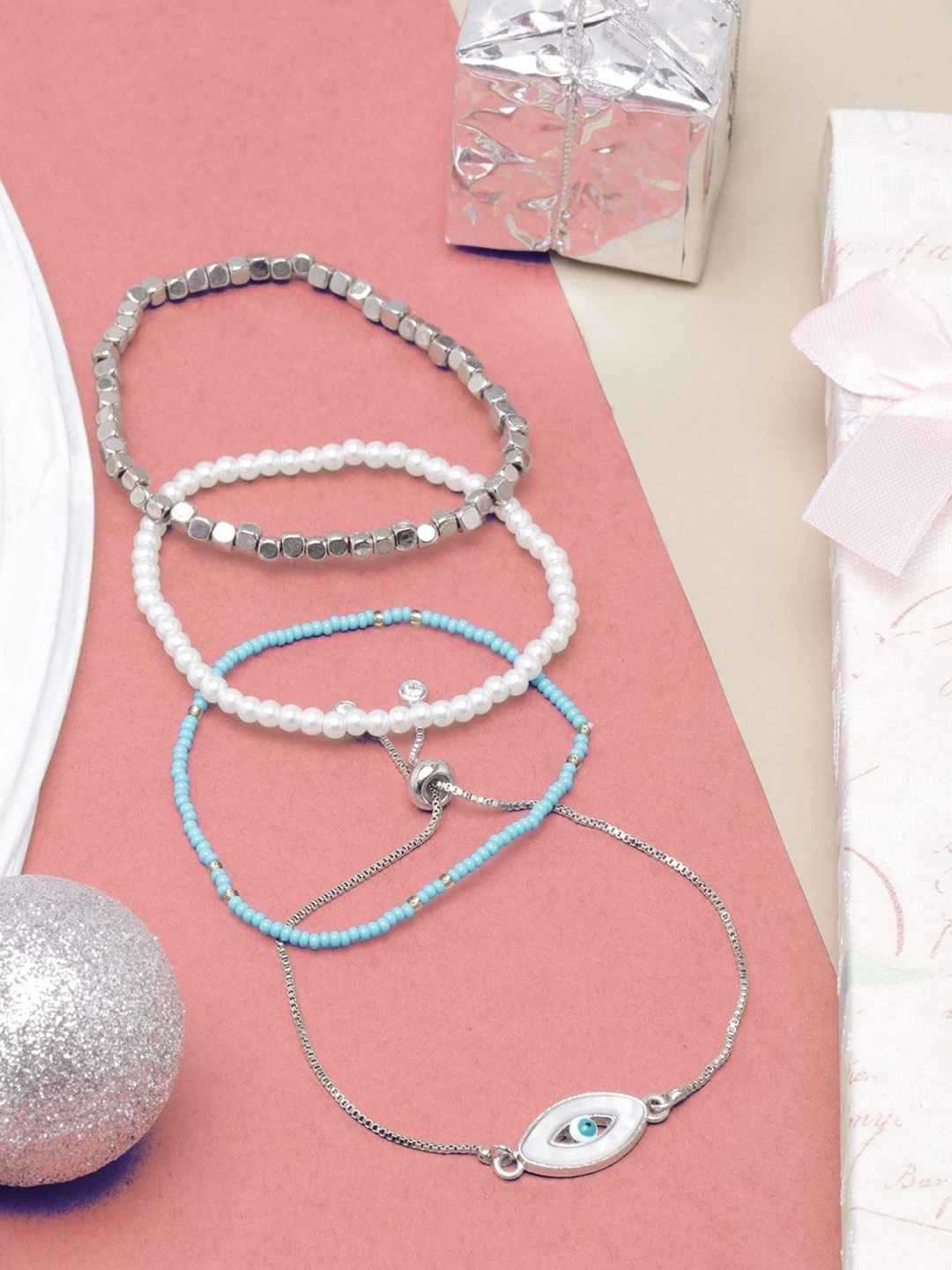 

KPOP Set Of 4 Beaded Gold-Plated Charm Bracelet