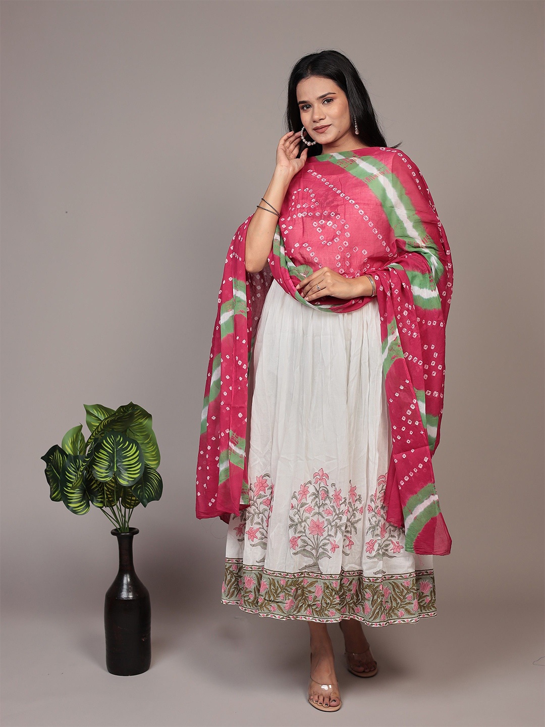 

Bohekant Women Pure Cotton Bandhani Dupatta, Pink