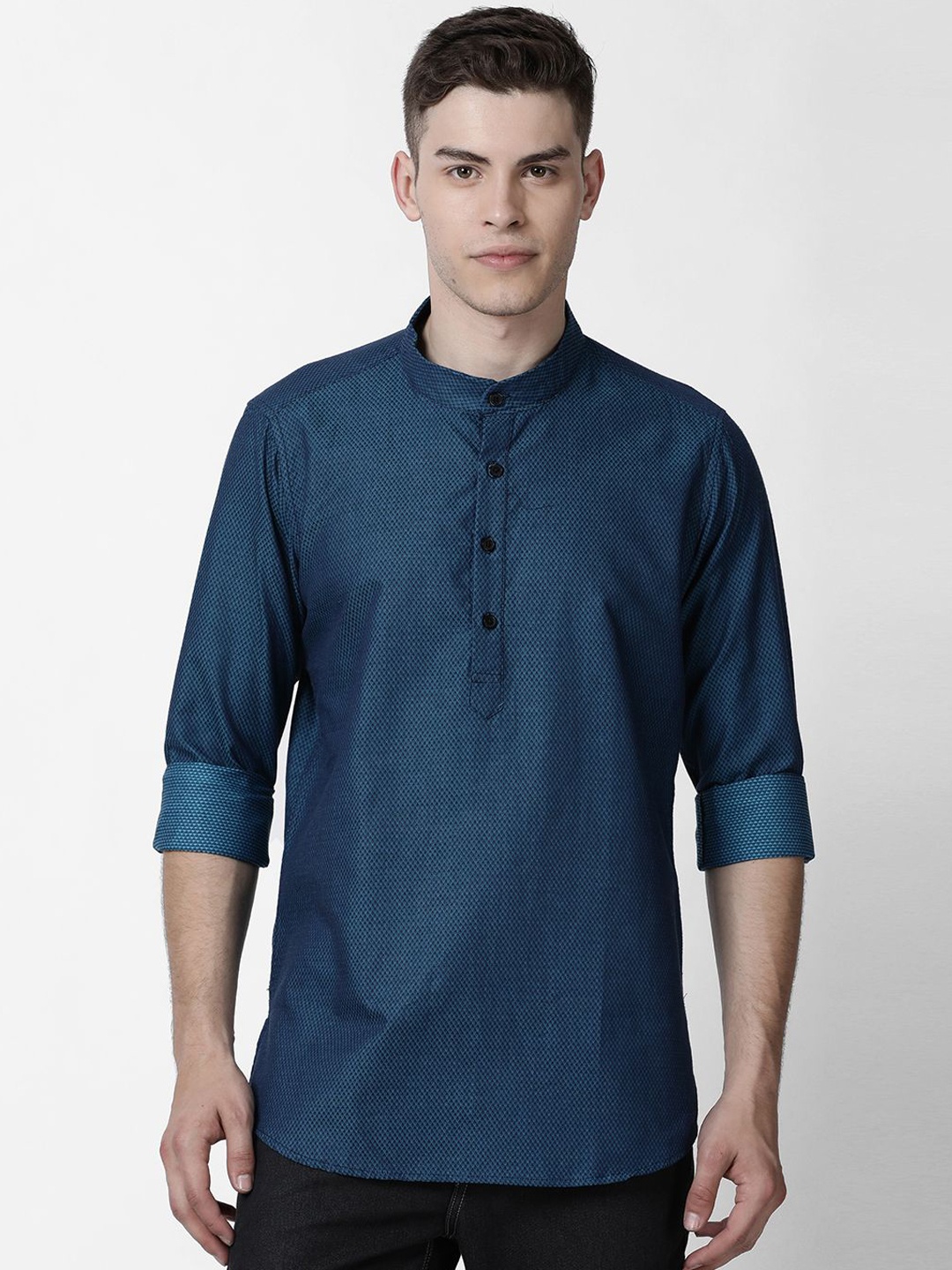

Cross Court Men Pure Cotton Woven Design Straight Kurta, Blue