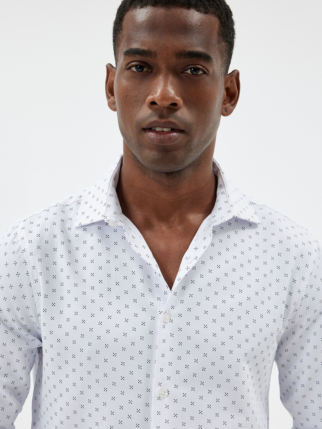 

Koton Men Spread Collar Micro Ditsy Printed Cotton Slim Fit Casual Shirt, White