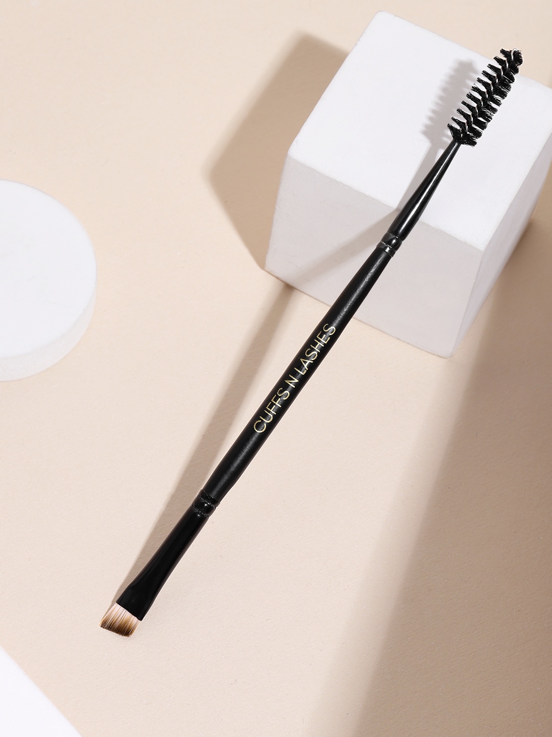 

CUFFS N LASHES Fine Angled Brow Makeup Brush & Spoolie, Black