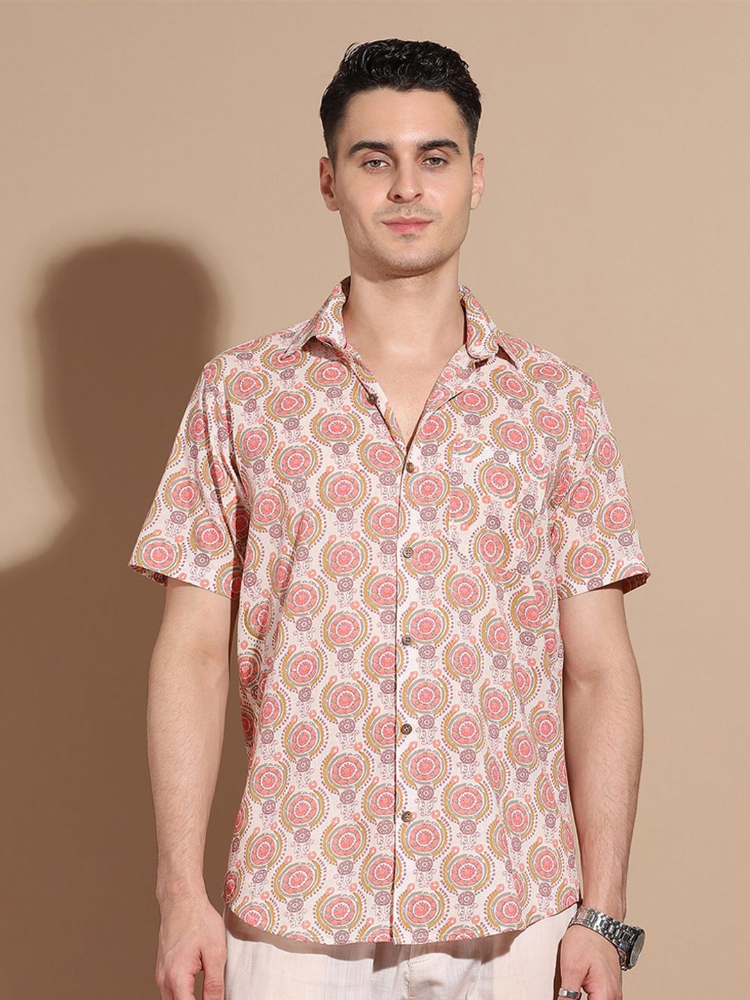 

Anouk Men Smart Cutaway Collar Floral Printed Cotton Casual Shirt, Pink