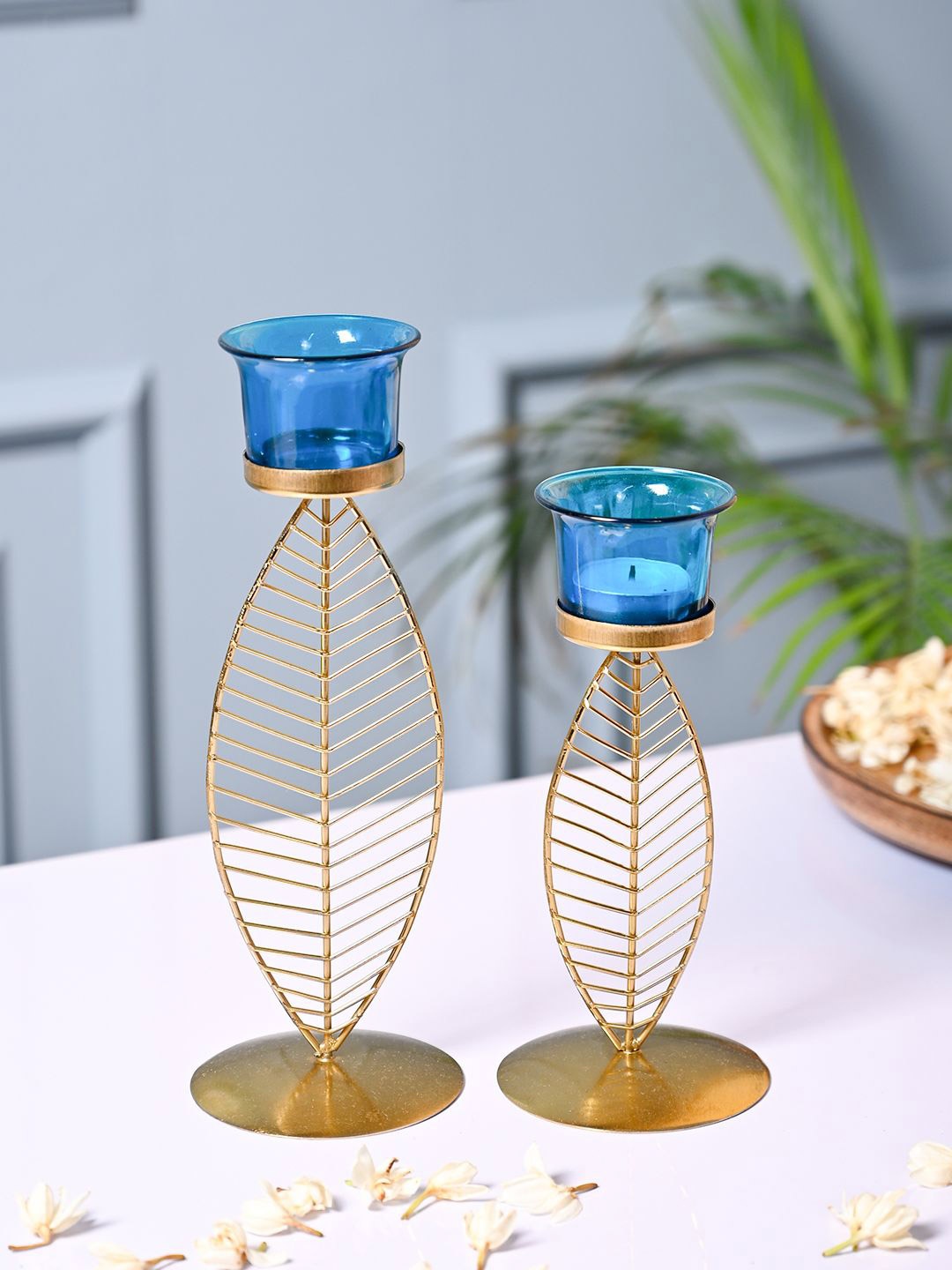 

MARKET99 Blue & Gold-Toned 2 Pieces Textured T-Light Candle Holders