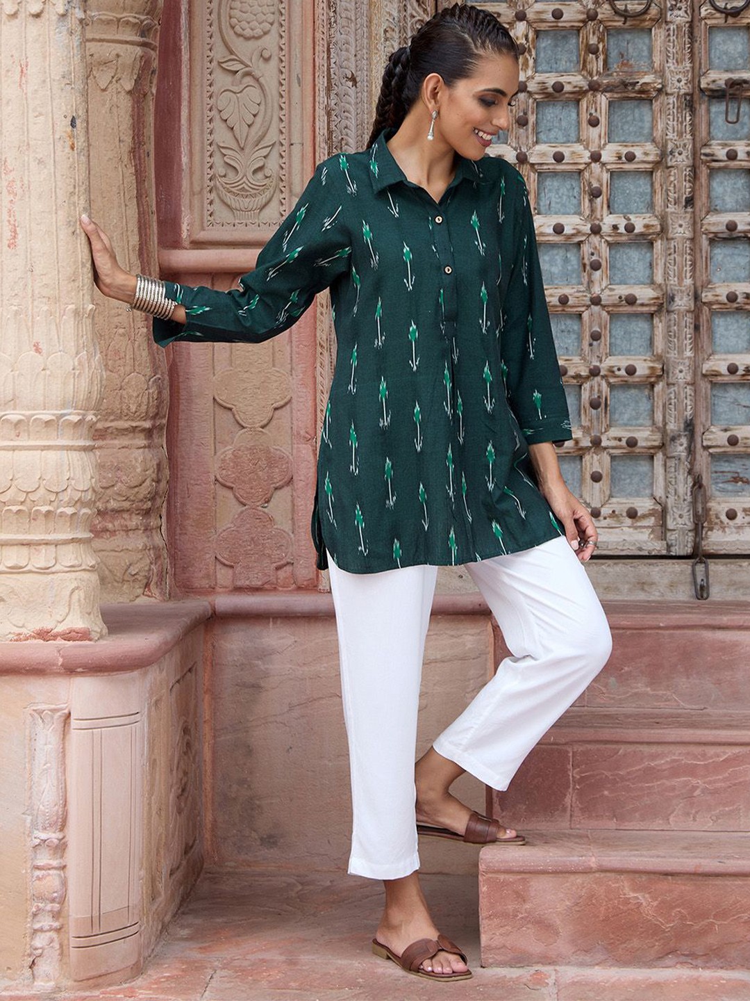

HOC Crafts Ikkat Woven Short Kurta, Green