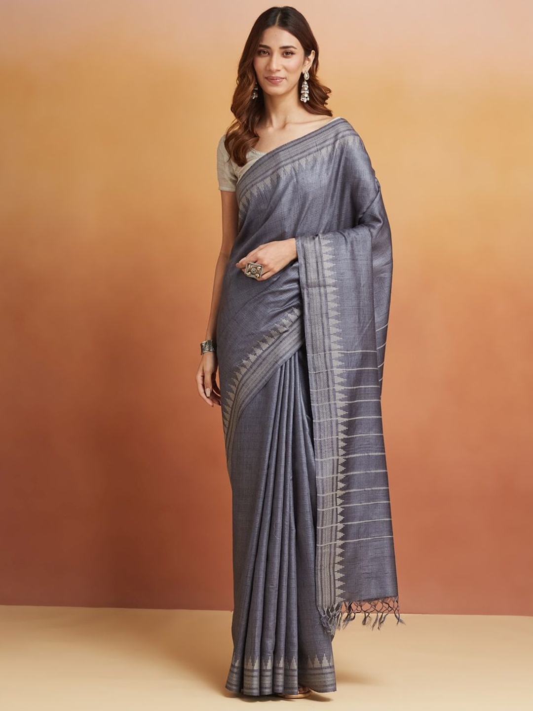 

Fabindia Silk Blend Saree, Grey