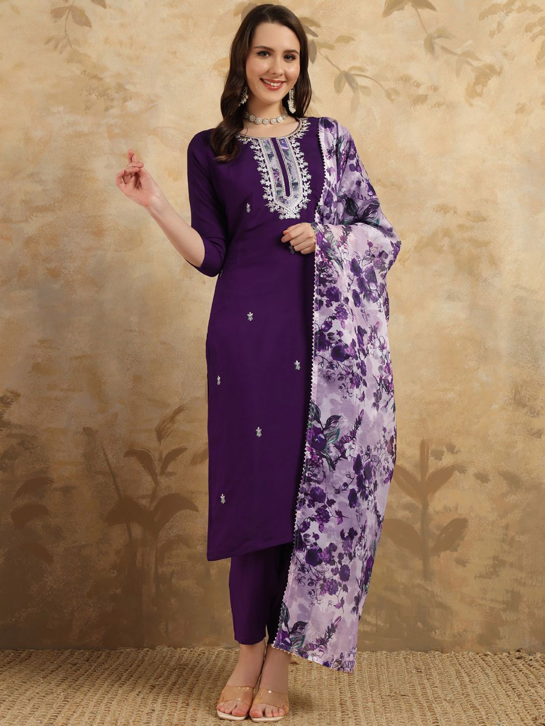 

VARNI FABRICS Women Floral Embroidered Chanderi Silk Kurta with Trousers & With Dupatta, Purple