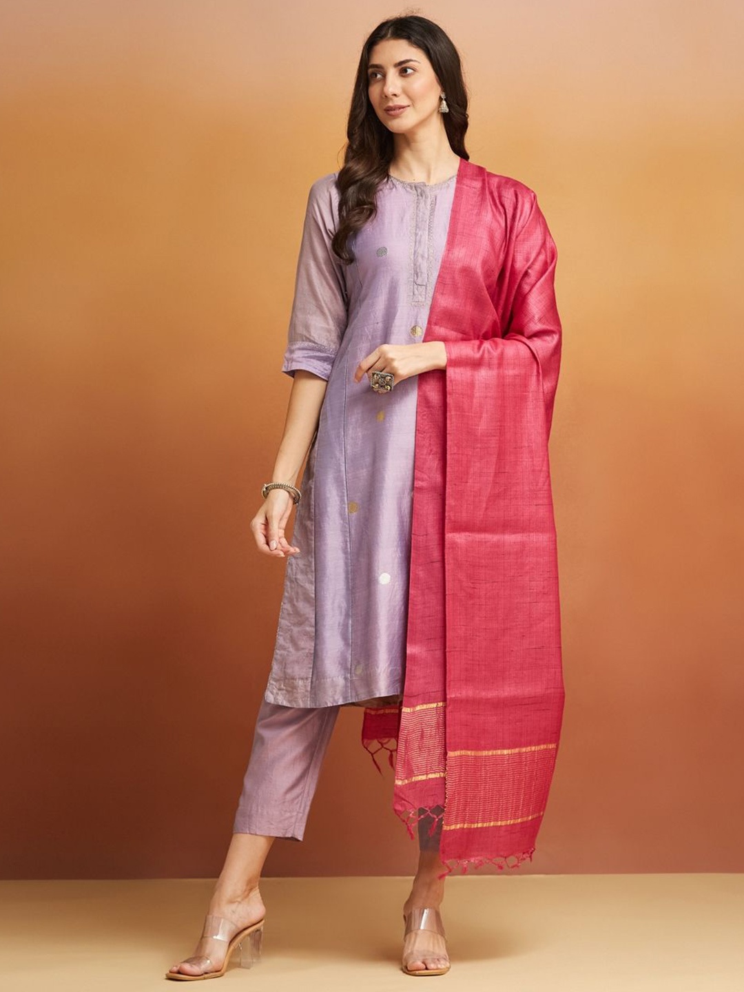 

Fabindia Woven Design Dupatta with Zari, Fuchsia