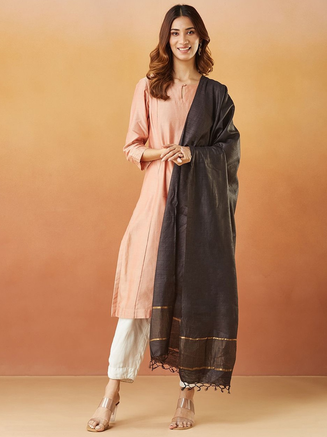 

Fabindia Silk Blend Dupatta, Black