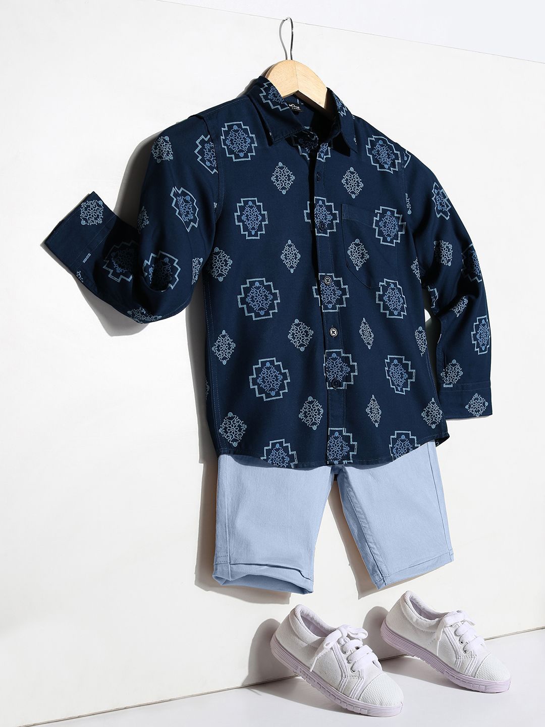 

Hoop Kids Boys Slim Fit Shirts, Navy blue