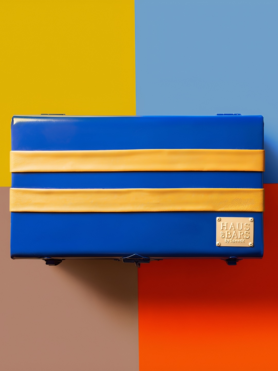 

Haus of Bars Blue & Tan Leather Stripes SpeedX Portable Trunk Bar with Accessories