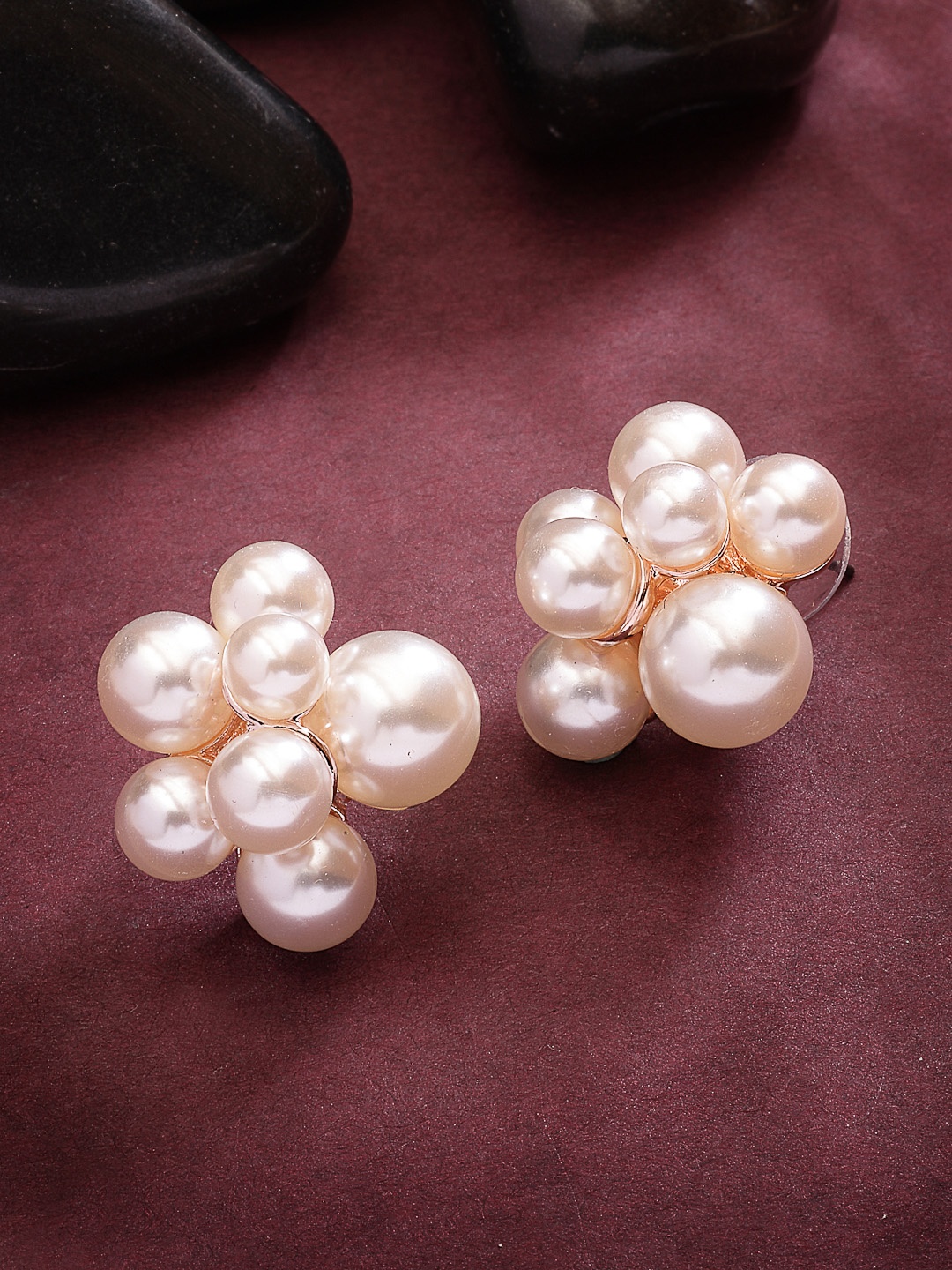 

NVR Gold-Plated Circular Pearls Beaded Stud Earrings