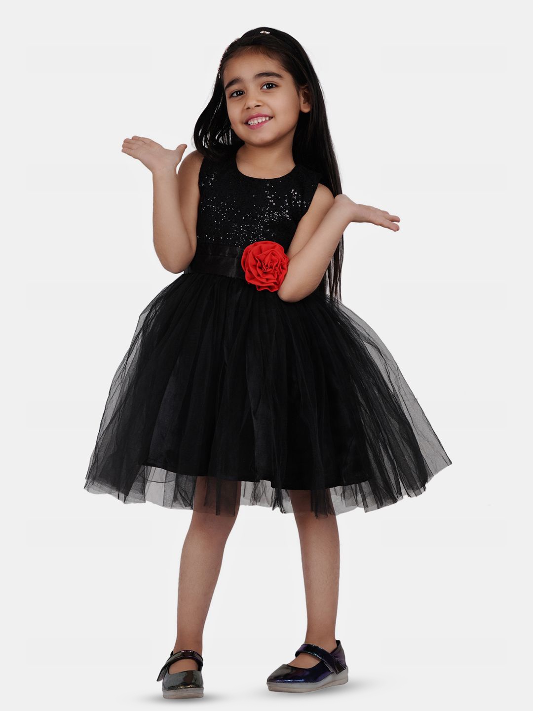 

Wish little Girls Self Design Round Neck Balloon Maxi Dress, Black