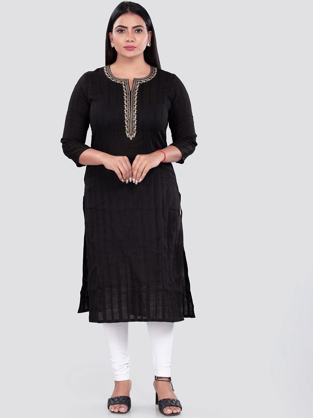 

COTTON CULTURE Women Pure Cotton Embroidered Straight Kurta, Black