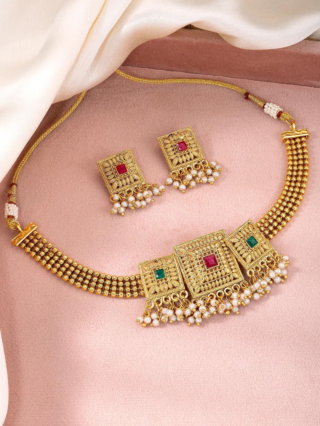 

Peora Gold-Plated tone-Studded & Beaded Jewellery Set