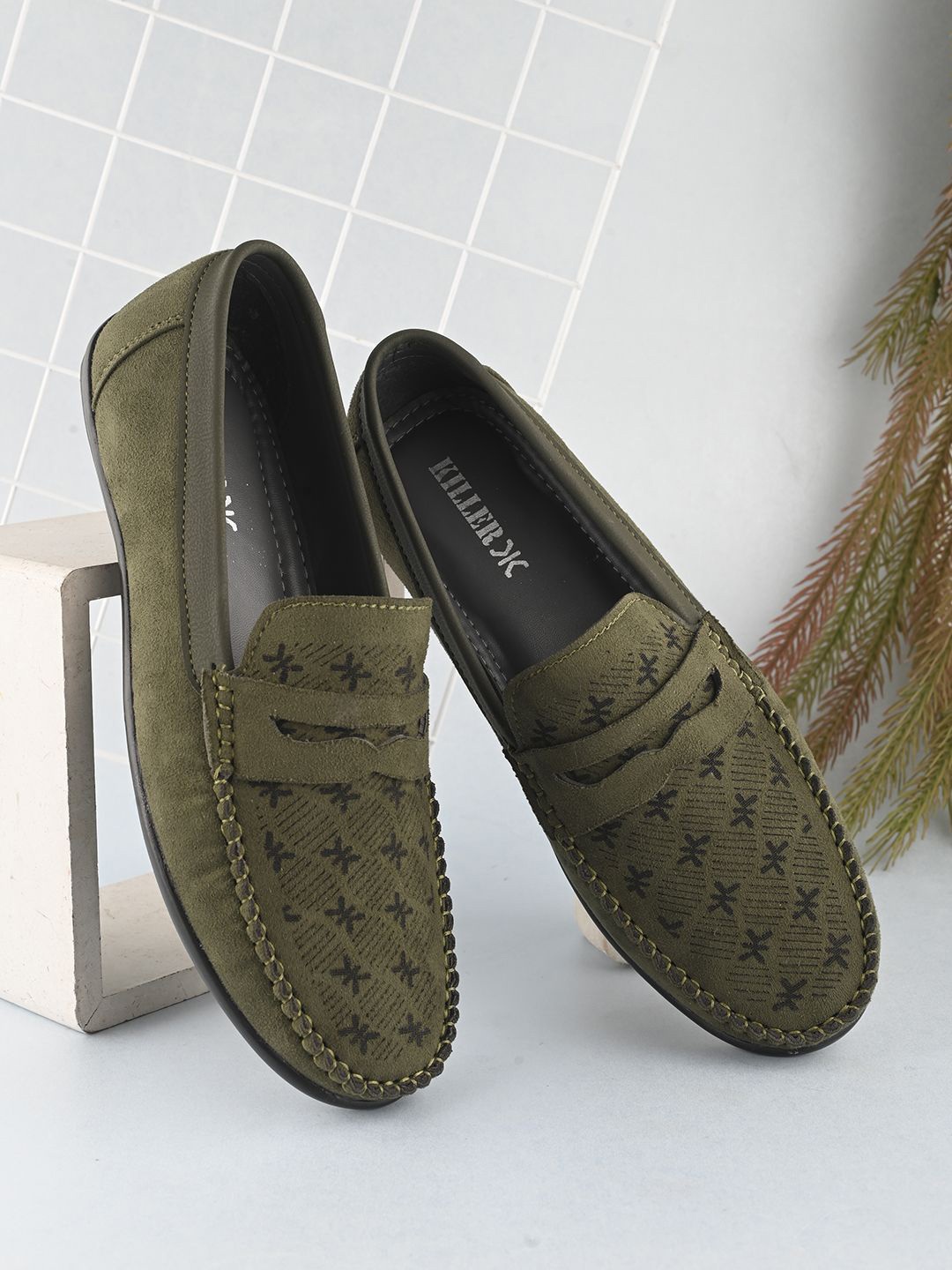 

Killer Men Suede Loafers, Olive