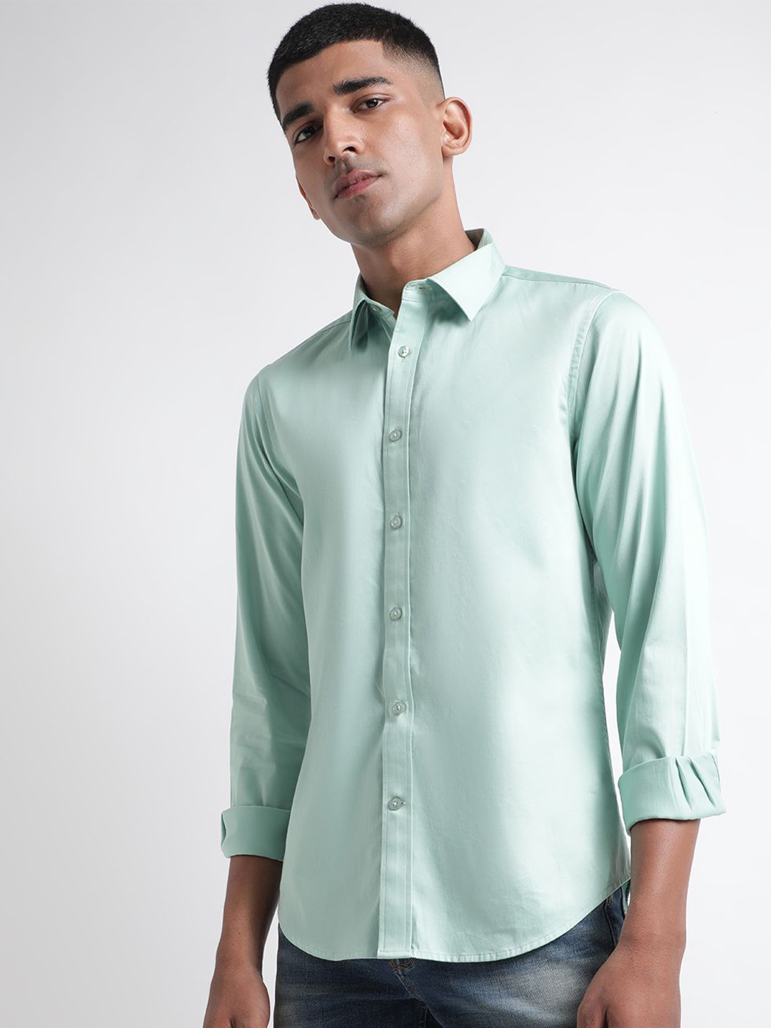 

Iconic Men Spread Collar Solid Cotton Slim Fit Casual Shirt, Green