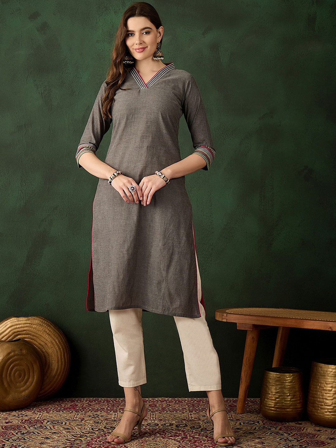 

Sangria Embroidered Detail Pure Cotton Straight Kurta, Grey