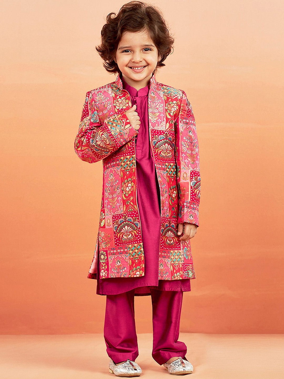 

VASTRAMAY Boys Printed Mandarin Collar Sherwani Set, Pink