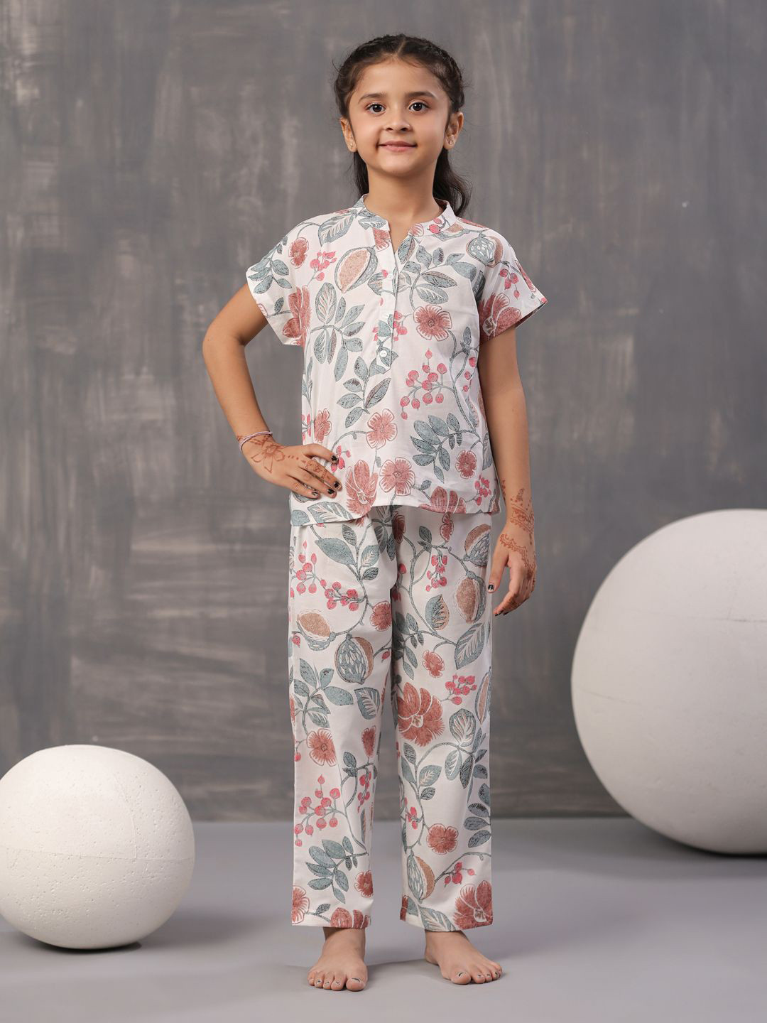 

SANSKRUTIHOMES Girls Floral Printed Night suit, Blue